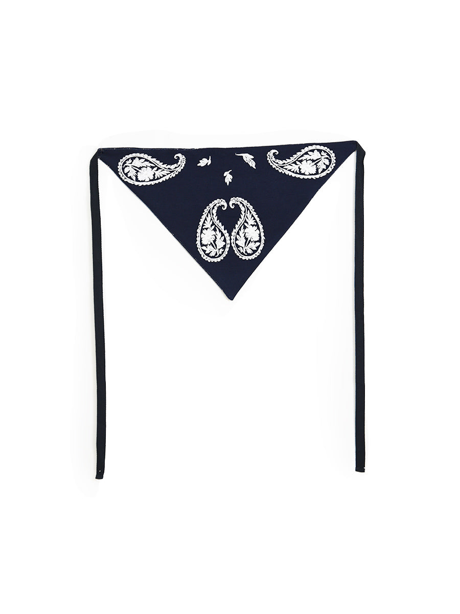 Klaudia-bandana-es-Navy